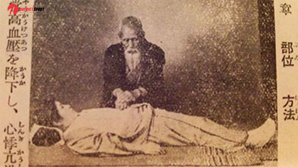 lich-su-cua-ghe-massage-nhieu-nguoi-chua-biet