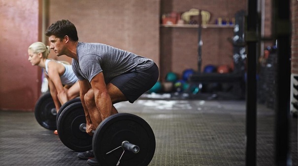 luu-y-khi-tap-romanian-deadlift